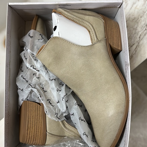 Womens booties - Picture 8 of 10